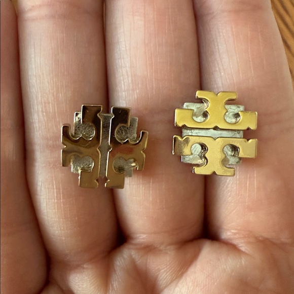 Tory Burch Gold Logo Studs - Picture 1 of 2